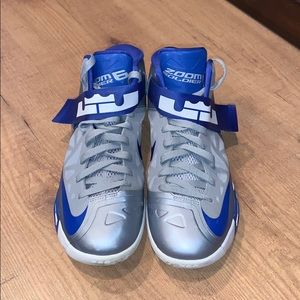 Nike LeBron soldier 6s